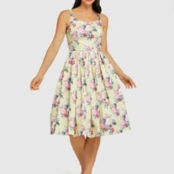 Retrospecd Fifi Buttercup Blooms